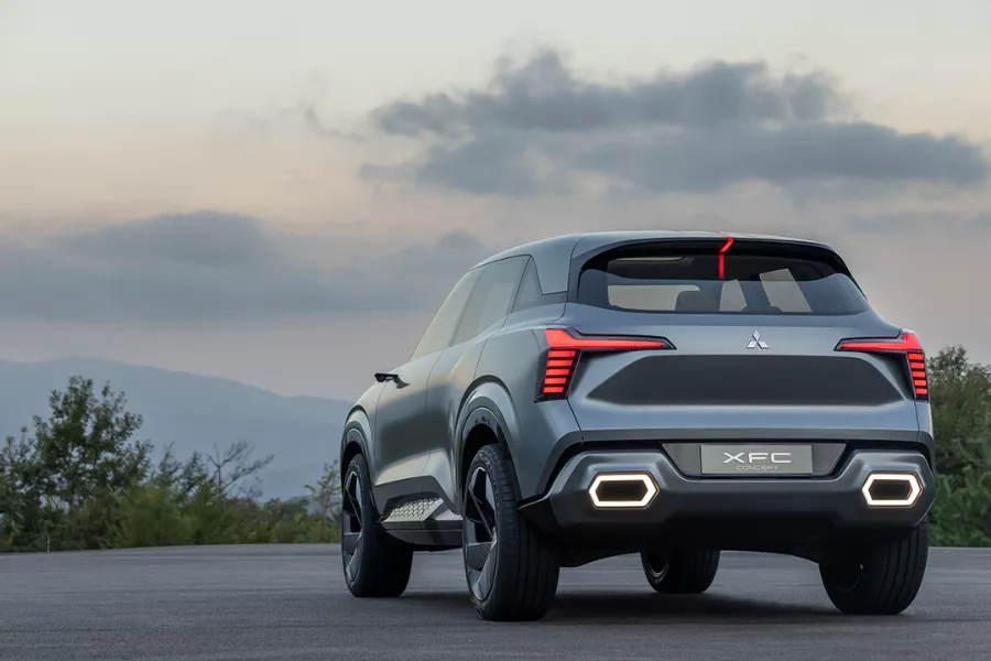 Mitsubishi XFC Concept rear view