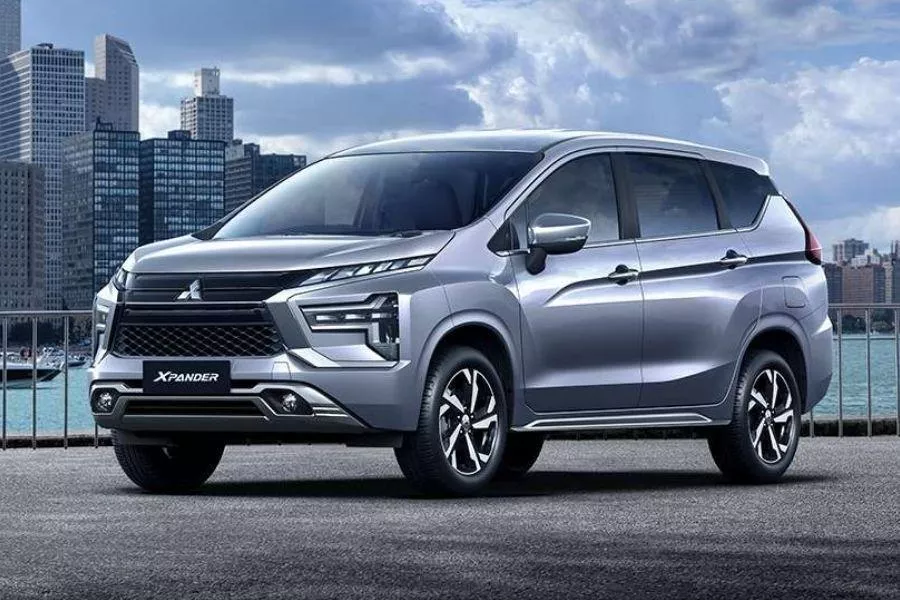 The favorite gets a deserving update Mitsubishi Xpander front view