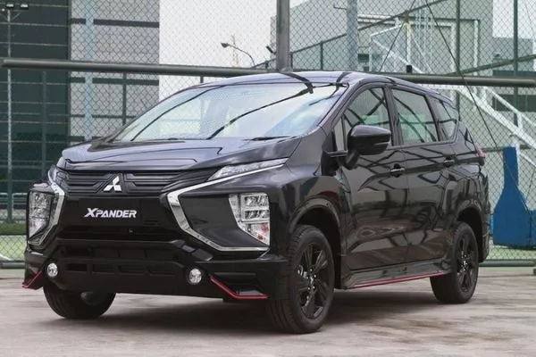 The Mitsubishi Xpander Black Edition front view