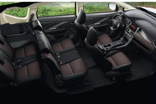 A picture of the Xpander Cross's interior