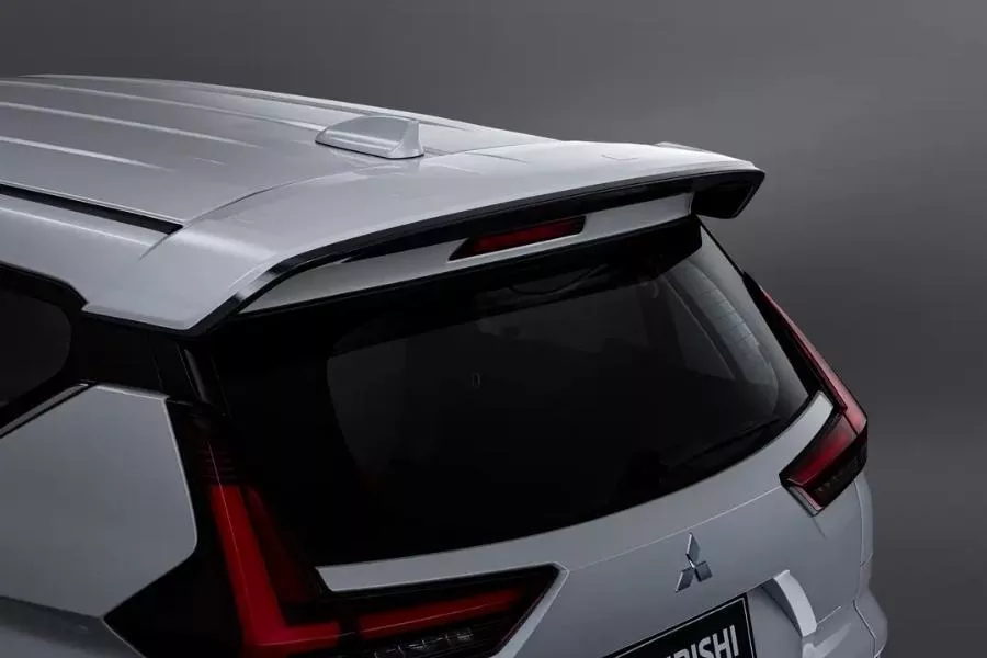 Tail Gate Spoiler Tail Gate Spoiler Mitsubishi Xpander