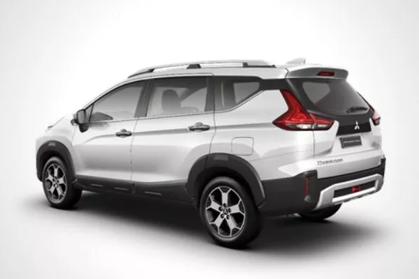 A white Xpander Cross