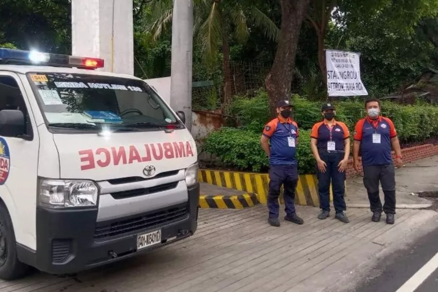 A picture of an MMDA ambulance