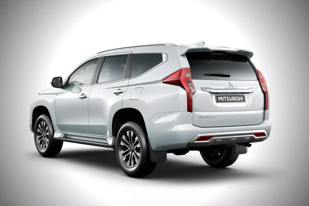 A picture of the rear of the Mitsubishi Montero Sport