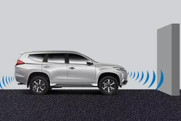 Now drivers can set the safe distance on the steering wheel in advance The Mitsubishi Montero Sport GT 2018 using an upgraded ACC