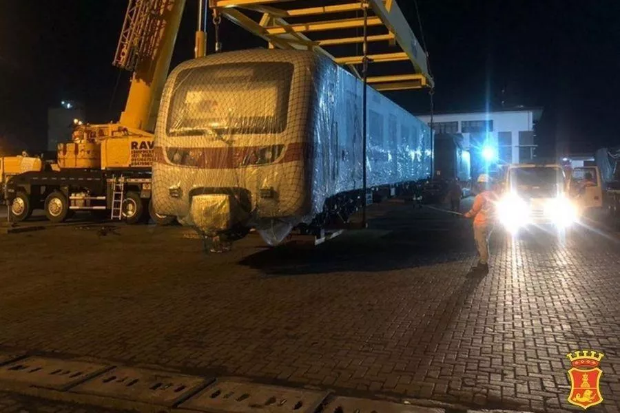 MRT-7 train Hyundai Rotem