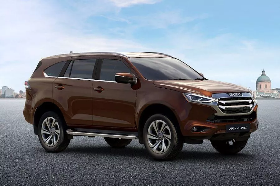 A picture of the 2022 Isuzu mu-X SUV