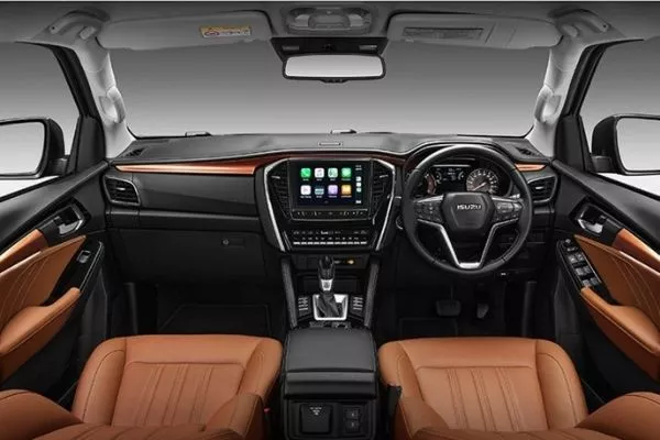 The 2021 mu-X gets its workhorse twin's interior with added premium bits mu-X interior