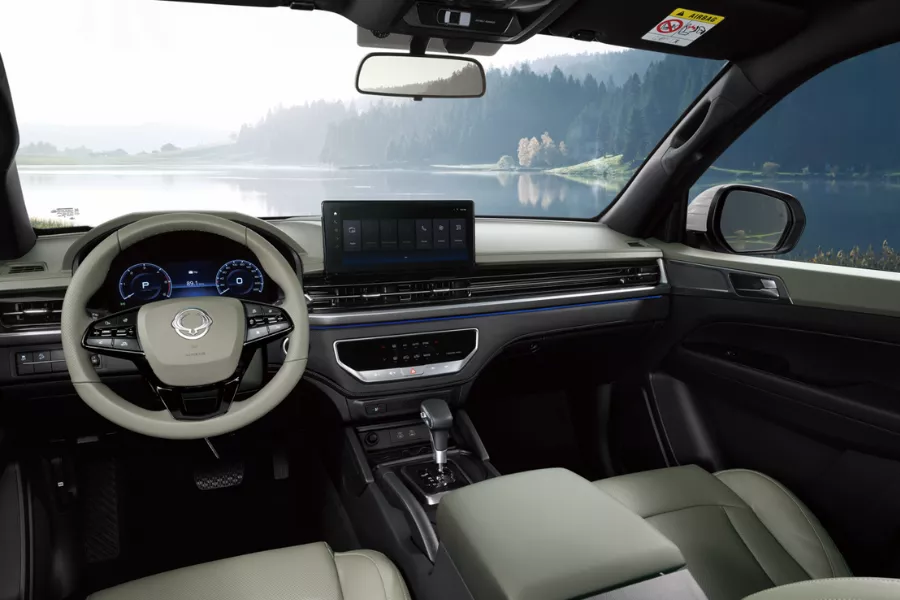 Musso Grand's cockpit Musso Grand's cockpit