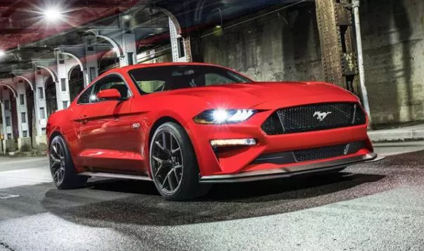 Ford Mustang GT 2018 angular front