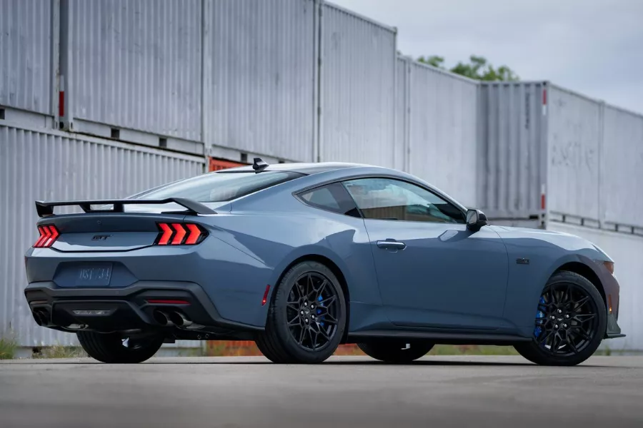 The new Mustang's rear end