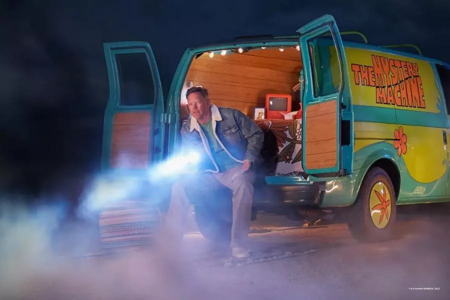 Mystery Machine rear view