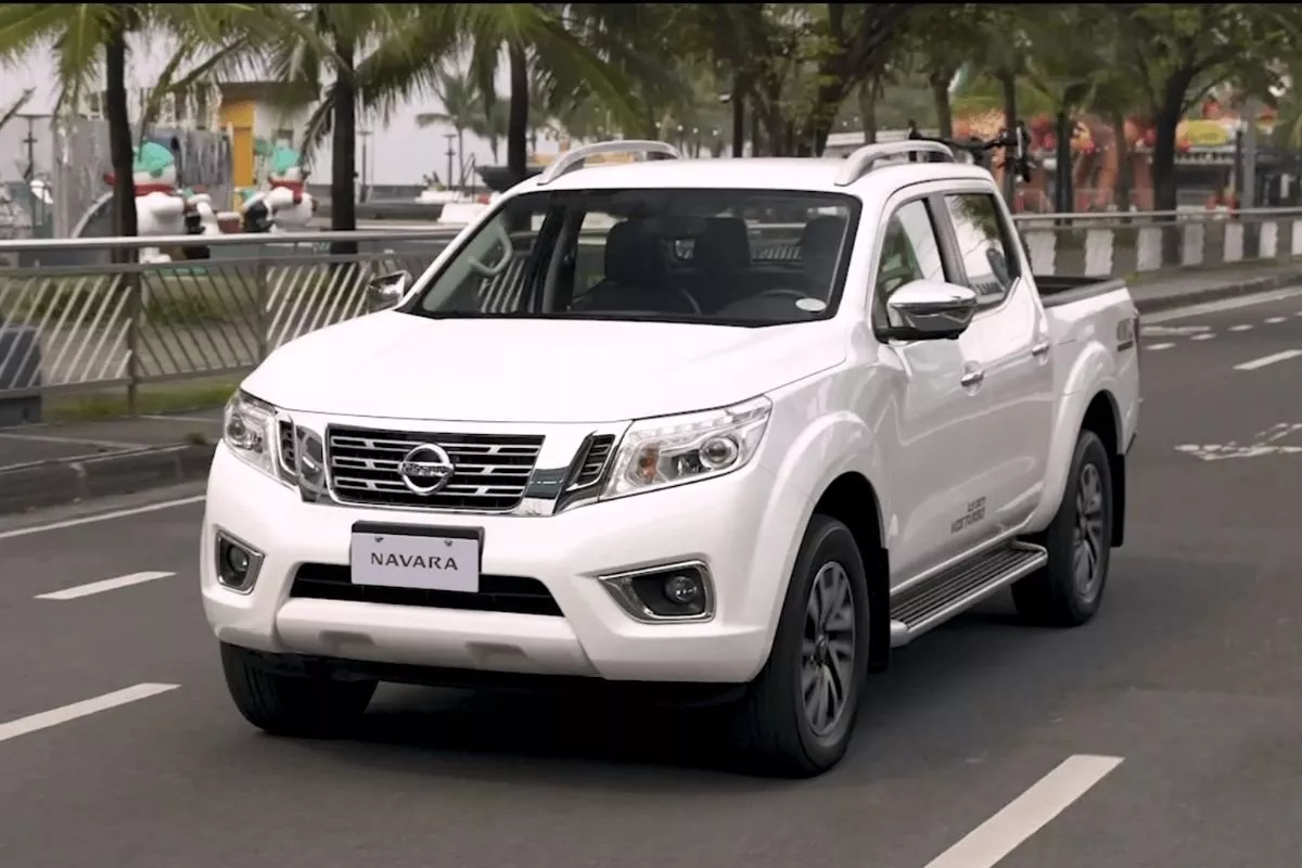 Nissan Navara front profile shot