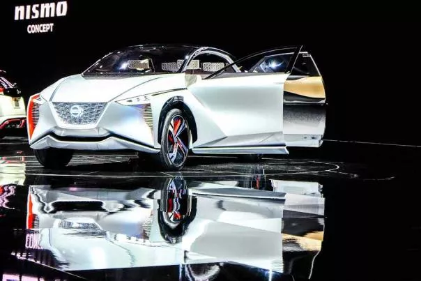 Angular front of the Nissan IMx concept