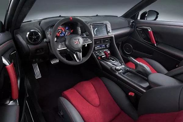 Inside of the Nissan GT-R NISMO