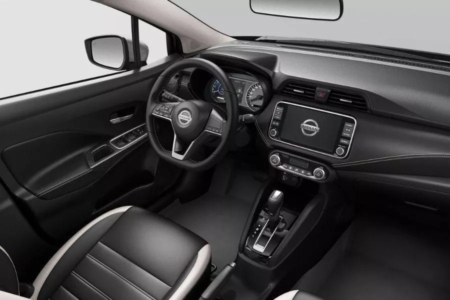 The outgoing version's cockpit The outgoing version's cockpit