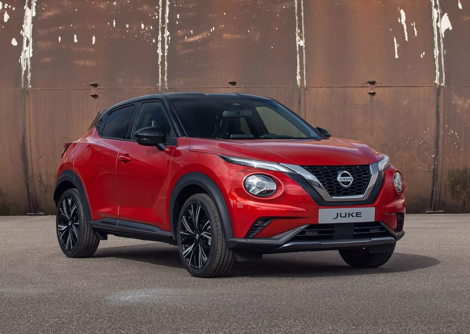 Nissan Juke front view