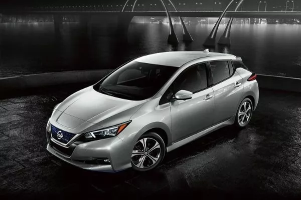 A Nissan LEAF with dark background