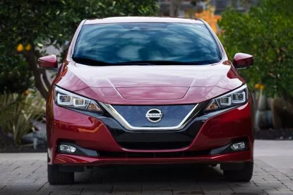 Nissan Leaf front profile