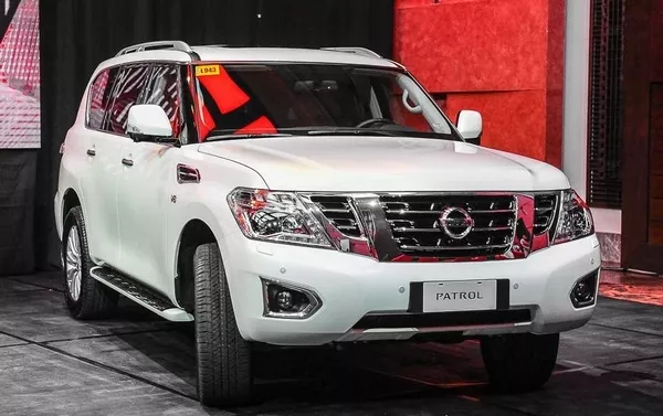 Nissan Patrol Royale 2018 angular front