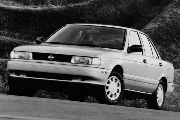 The third-generation Nissan Sentra B13