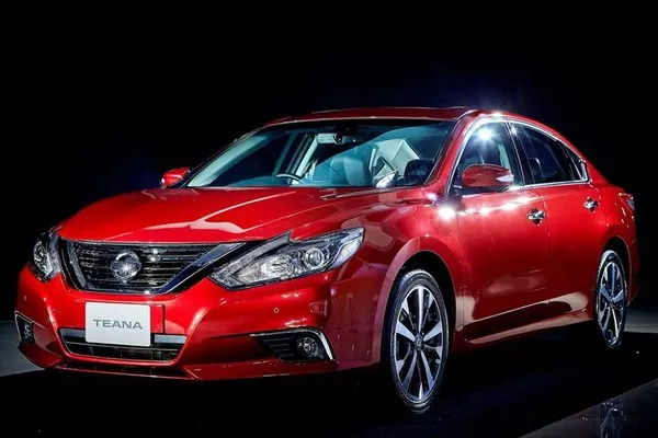 Nissan Teana 2019 facelift angular front