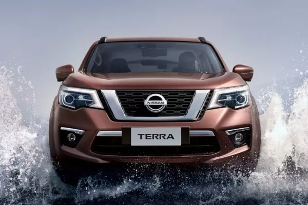 Front view of the NIssan Terra