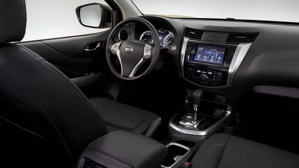Nissan Terra 2018 interior