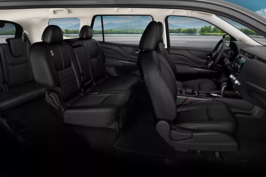 The interior also receives blacked-out bits Nissan Terra interior view