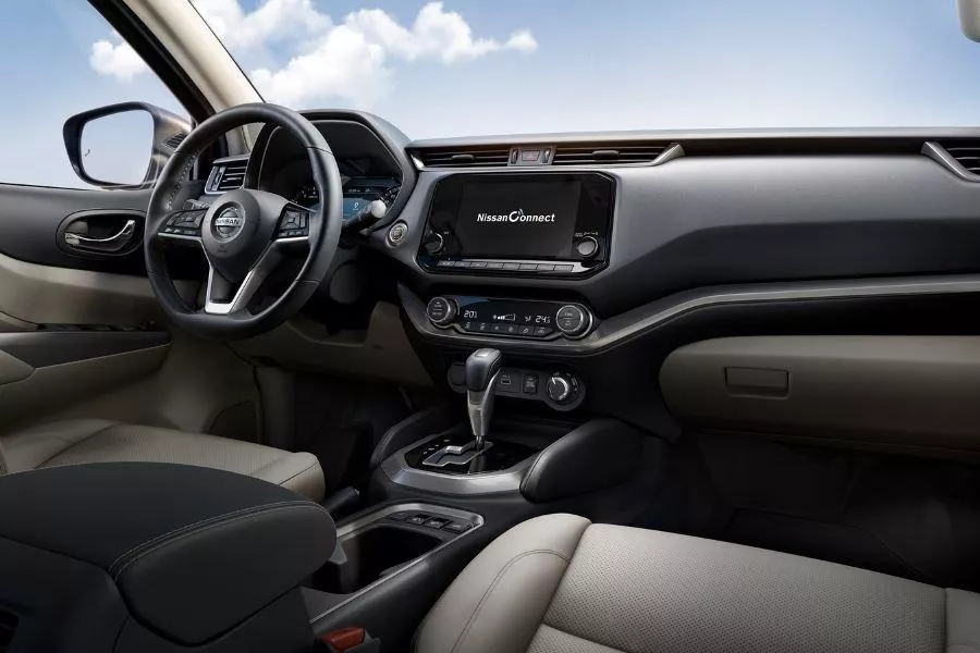 2021 Nissan X-Terra interior