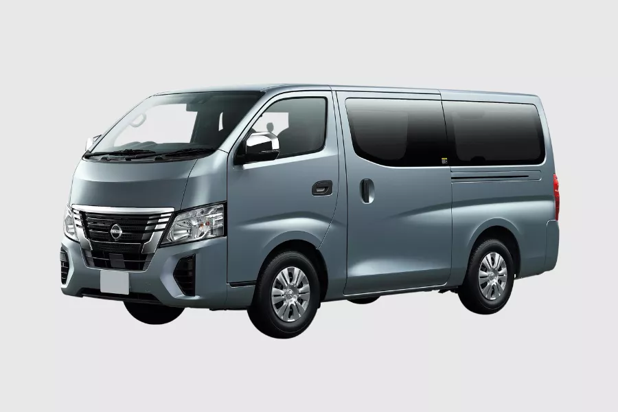 Nissan Urvan front view