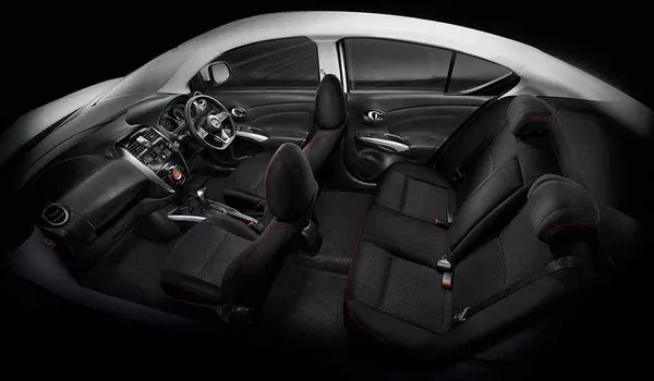 D-shaped steering wheel is the most eye-catching inside trimmings. Nissan Almera 2019 Interior