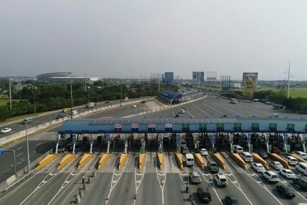 A view of NLEX tollgate