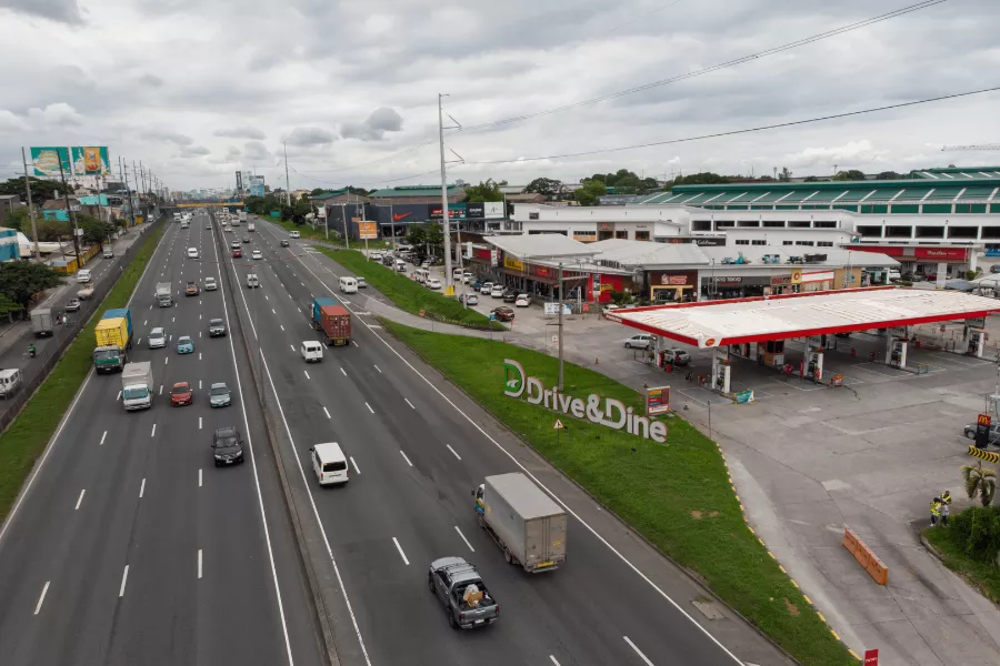 NLEX Drive & Dine stop