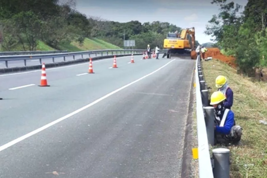 NLEX Corporation SCTEX Dinalupihan road raising works