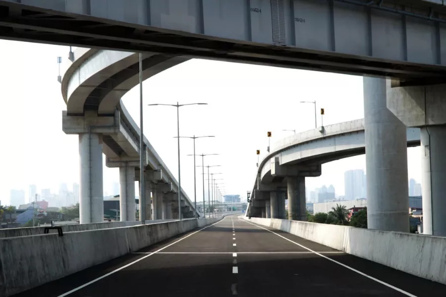 A picture of the nearly completed Section 1 of the NLEX-SLEX Connector