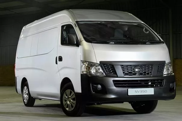 Angular front of a Nissan Urvan Premium 2018