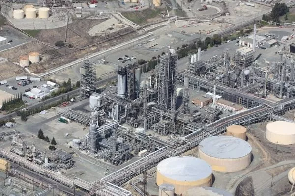 Oil refinery