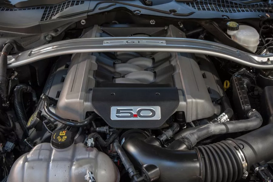 The old Mustang GT's 5.0-liter V8 mill