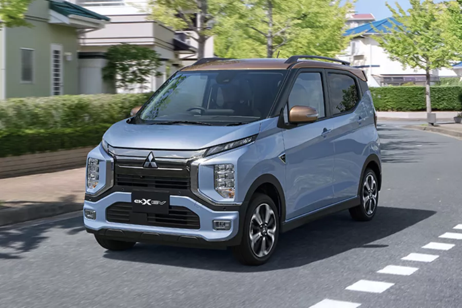 A picture of the Mitsubishi ek X EV kei car