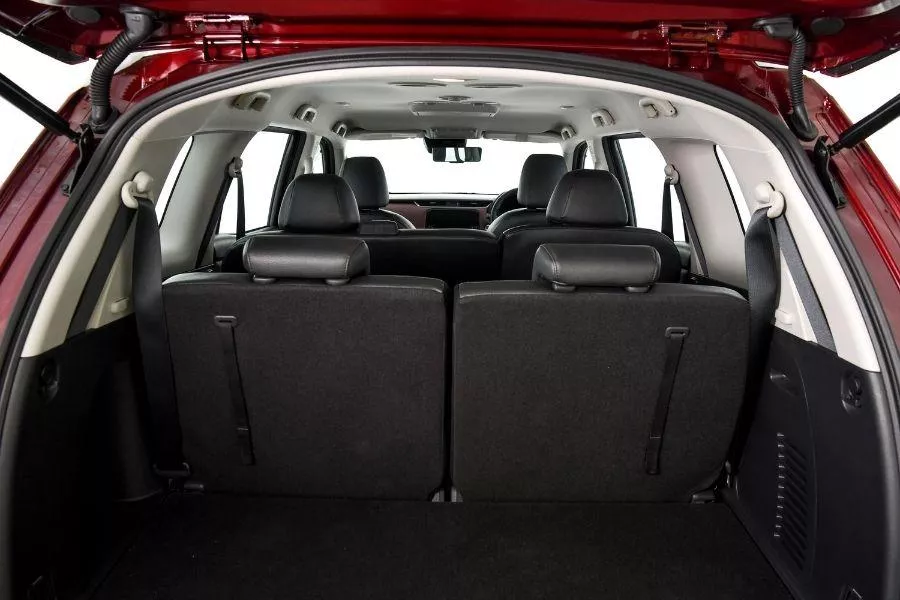 A picture of the Terra's rear cabin