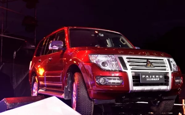 The 2019 Mitsubishi Pajero has received a subtle makeover mitsubishi pajero 2019 exterior