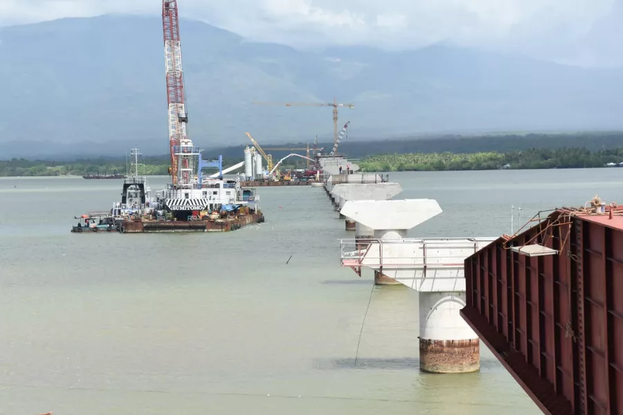 A picture of the bridge construction at Panguil Bay.