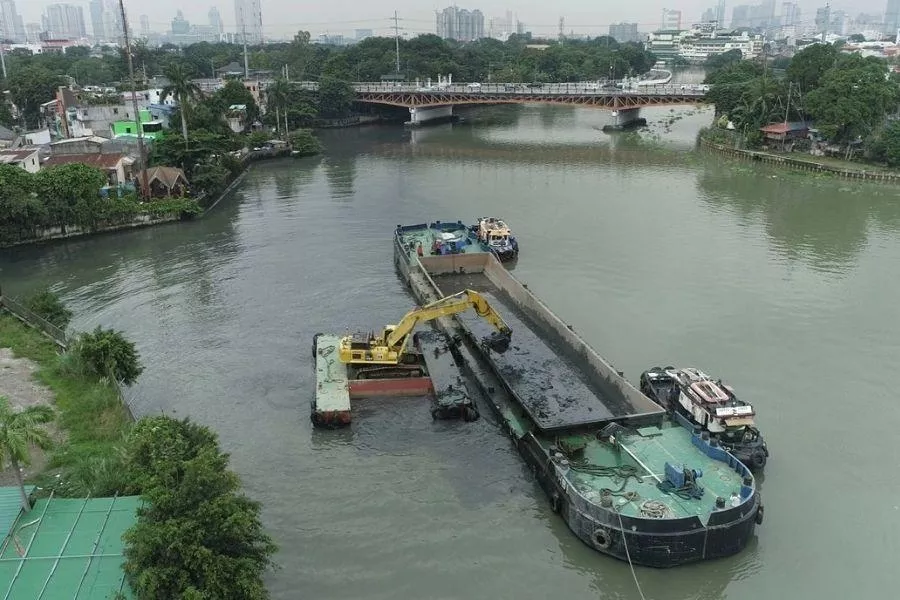 Pasig River cleanup operation