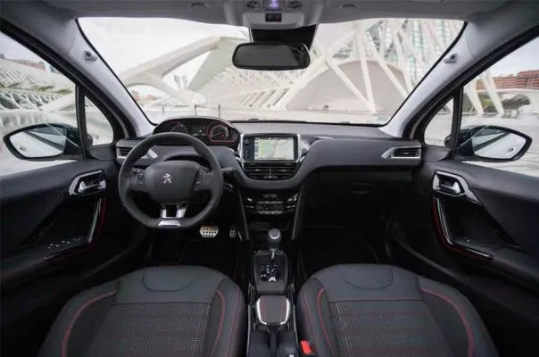 Peugeot 2008 2018 interior