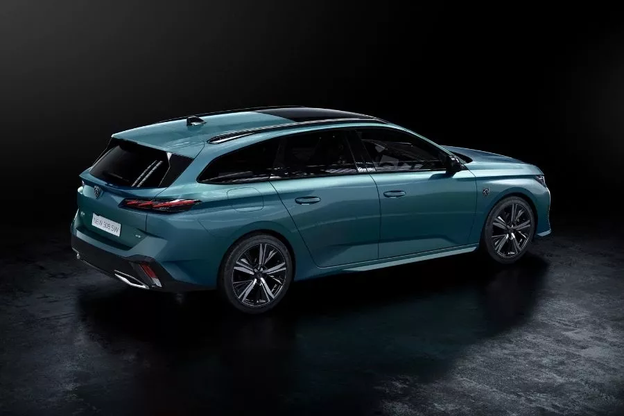 A picture of the side of the Peugeot 308 SW
