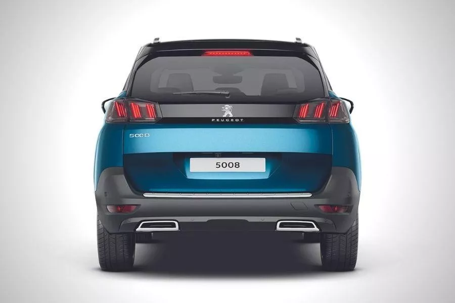 A picture of the rear of the 2022 Peugeot 5008