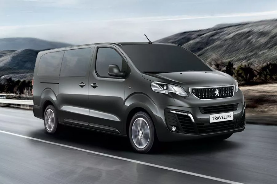 Peugeot Traveller front view