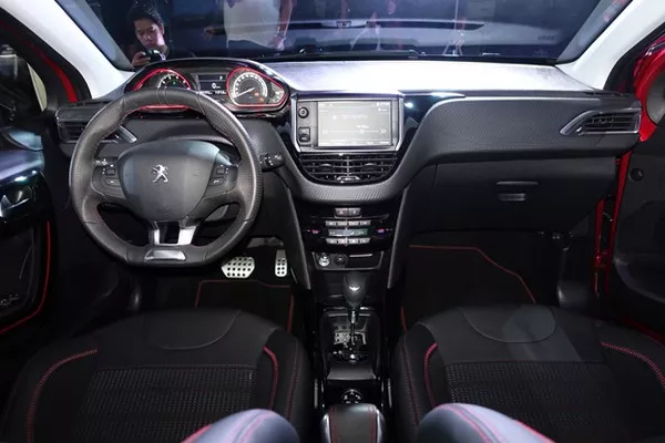 Peugeot 2008 cabin