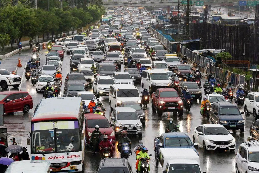 Traffic Philippine road